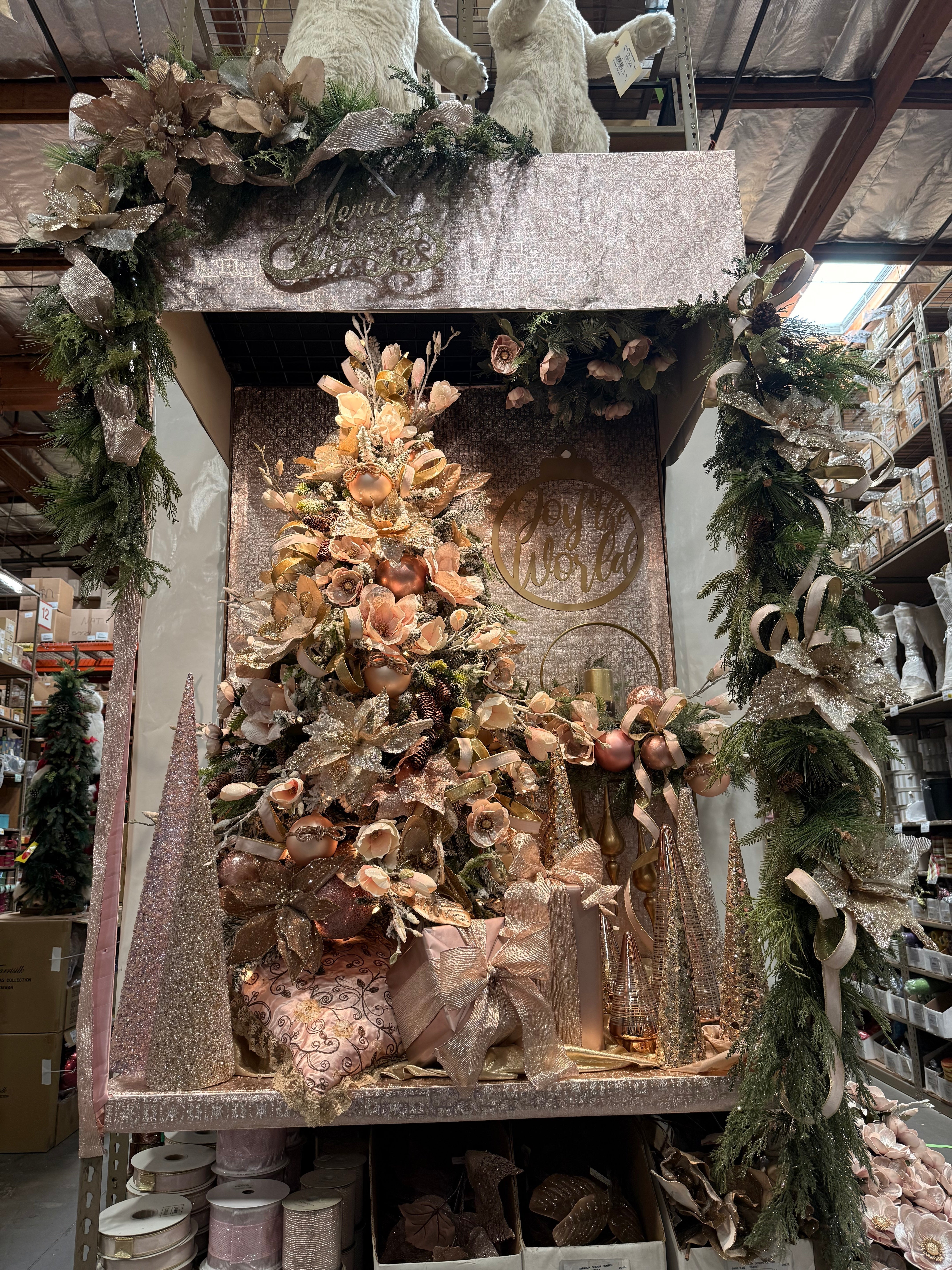 Blush and Rose-Gold Christmas Décor: A Romantic Holiday Look