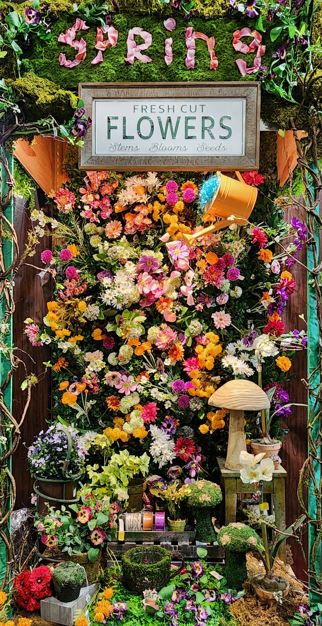 Shinoda’s Vertical Floral Garden