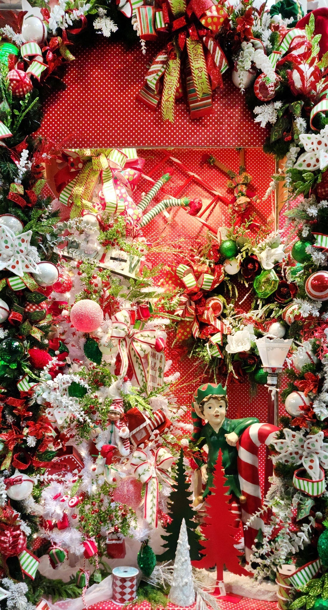 Elf's Christmas Peppermint Paradise