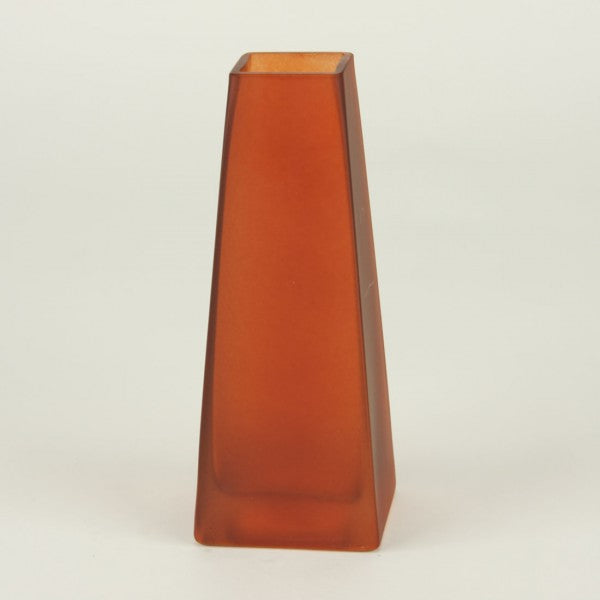7.5" PYRAMID BUD VASE X1 A6