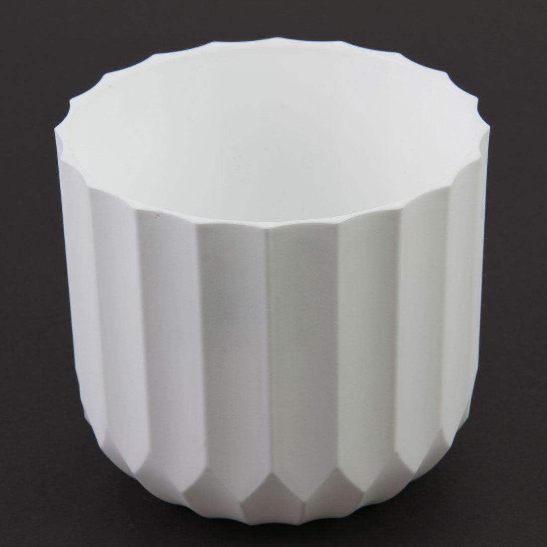 5" RND CARVED PLANTER WHITE