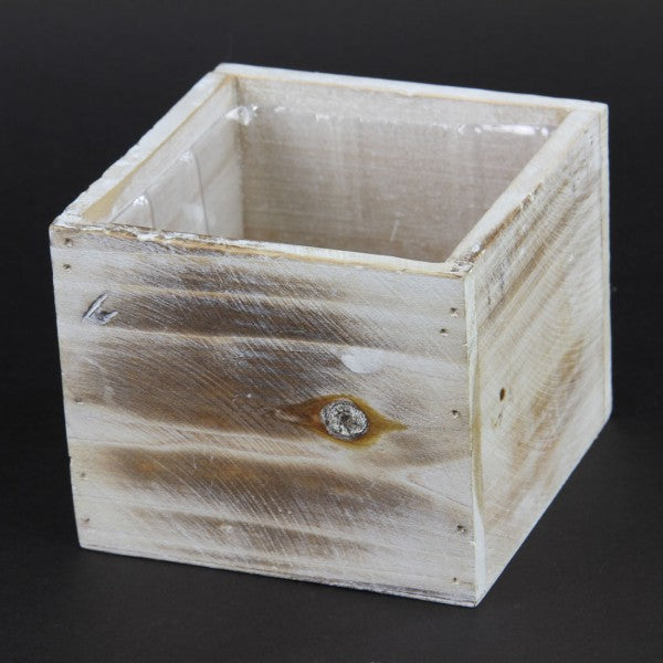 4.125"SQ.WHT WSH WOOD CUBE
