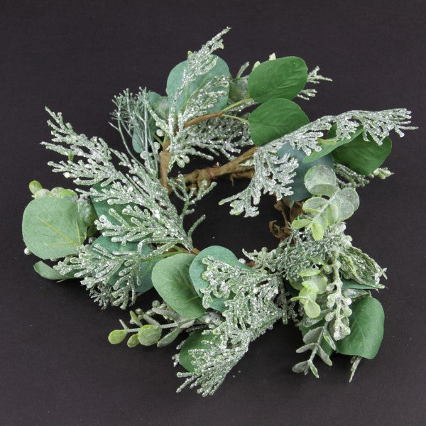 3.5"CEDAR/EUCALYPTUS WREATH
