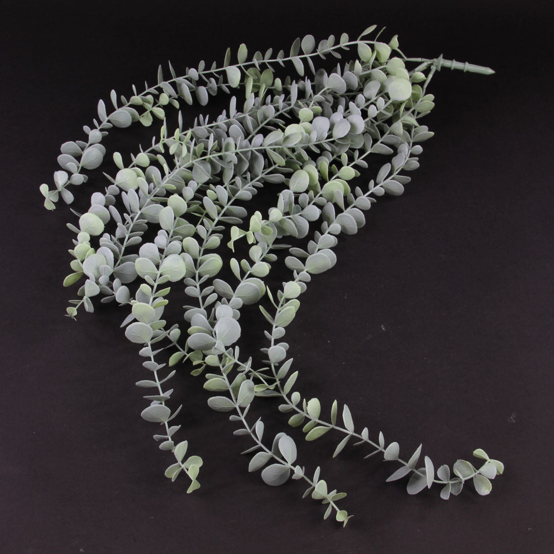 25"UV EUCALYPTUS HANG.BUSH