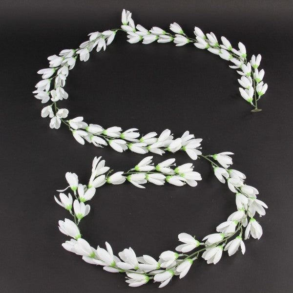 79"MAGNOLIA BLOSSOM GARLAND