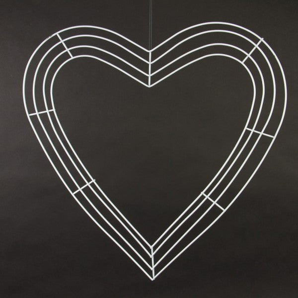 18"FLAT WIRE HEART FRAME