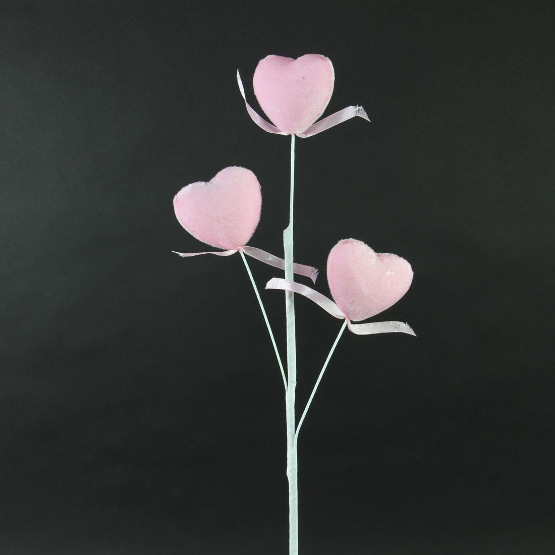 25"VELVET HEART SPRAY PINK
