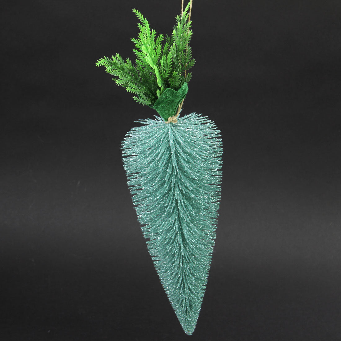 15.5"CARROT ORNA